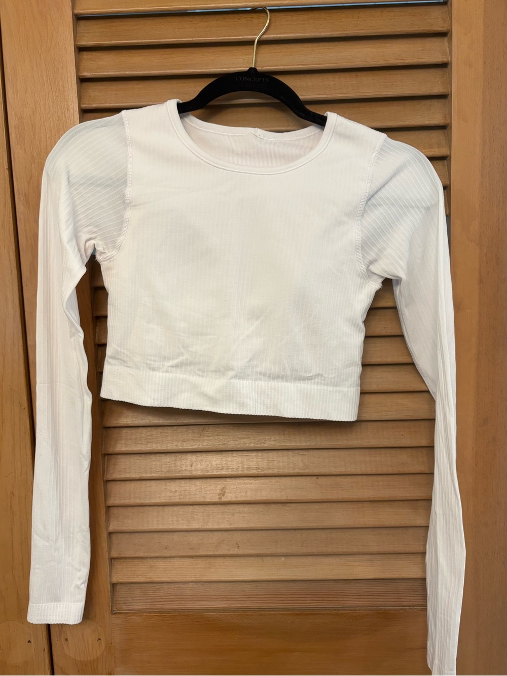 Lululemon Women’s Cropped Long Sleeved Ribbed Top w/Support White Sz 4
